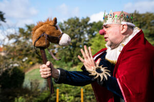 istvan clown hobbyhorse
